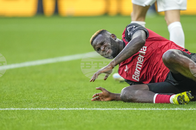 Милан няма да привлече Виктор Бонифейс заради компрометираното му здраве, твърди Кикер