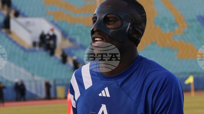 Контузените Сангаре и Фабиен отпаднаха от групата на Левски