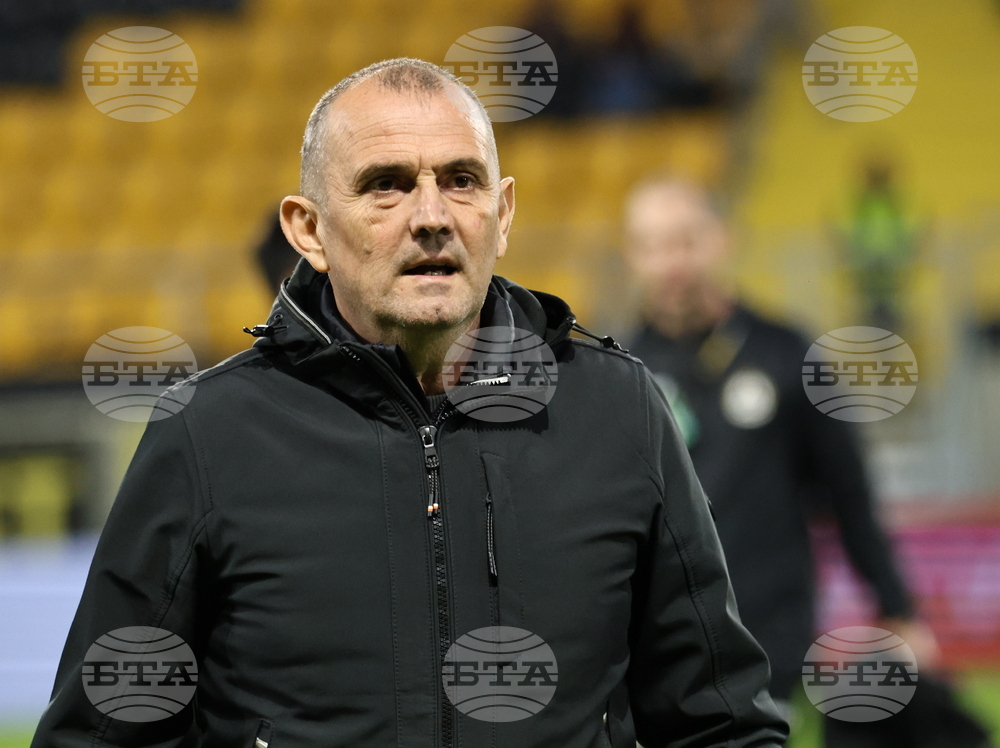 Нямаше дисциплина в играта ни, ядосан е треньорът на Славия Златомир Загорчич след поражението срещу Ботев Враца