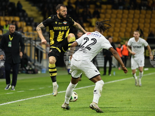 Пловдив - футбол - Ботев (Пловдив) - Славия (София)