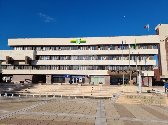 Предложение за увеличаване на данъка за сгради и таксата за смет ще обсъжда Общинският съвет в Ямбол