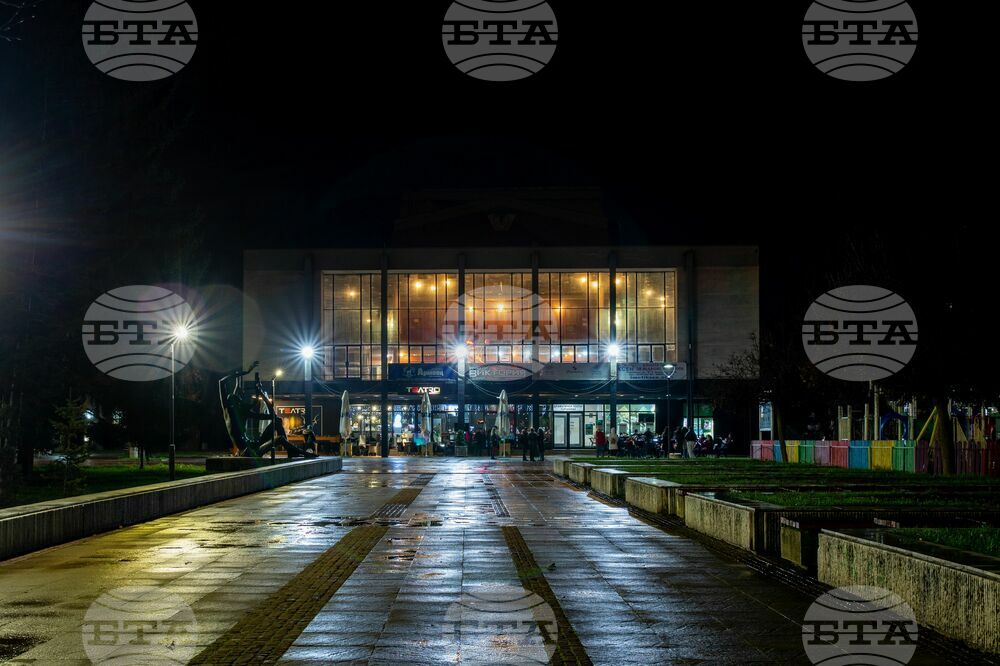 Съвременна политическа пиеса е премиерното заглавие на Драматичния театър в Търговище