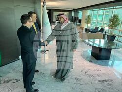 Снимка: Министерство на иновациите и растежа - Среща между българските министри Александър Пулев и Никола Стоянов с министъра на икономиката и планирането на Кралство Саудитска Арабия Файсал Ал-Ибрахим в Рияд.