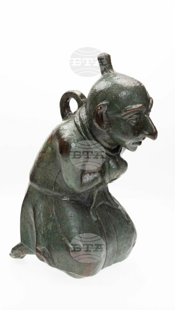 Bronze Scale Weight Figure of Man Exhibit of the Month for January of National Archaeological Museum
