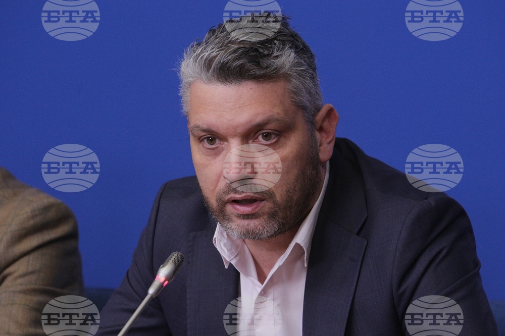 Национален пресклуб на БТА София - партия „Български гласъ“ - пресконференция - Тихомир Василев