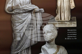 Парламент - изложба