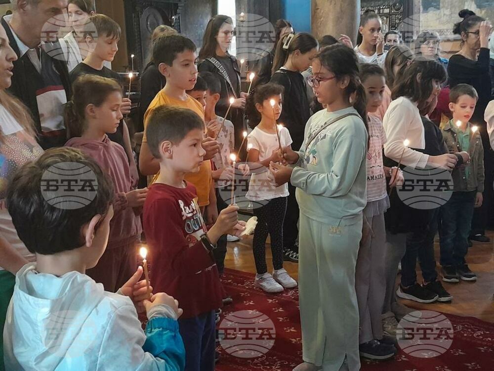 Деветдесет и шест деца се записаха в Неделното училище и ателието по иконопис към старозагорския храм „Света Троица“
