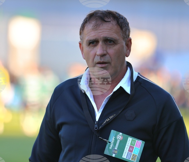 Ръководството на ФК Хебър обжалва наказанието на треньора Бруно Акрапович 