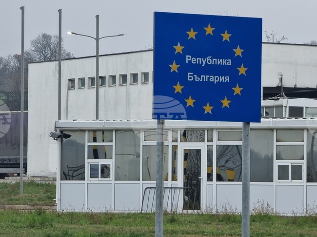 Над 6100 кутии контрабандни цигари са задържани при две проверки на товарни автомобили на граничен пункт "Лесово”