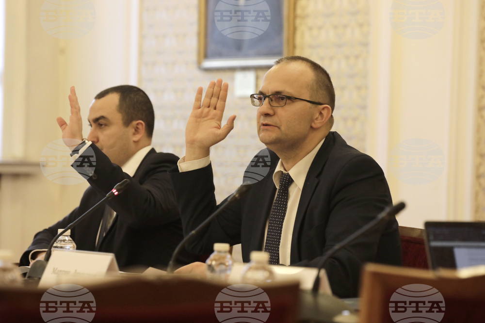 Парламент - Комисия по икономическа политика и иновации