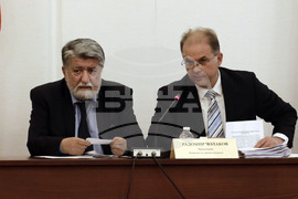 Парламент - Комисия по правни въпроси