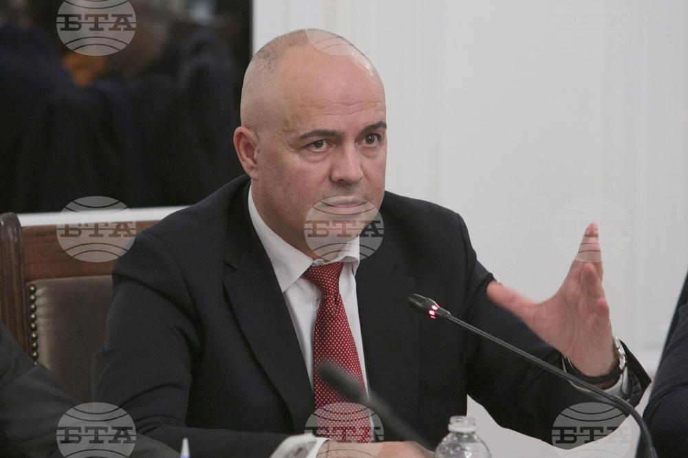 Парламент - Комисия по транспорт и съобщения