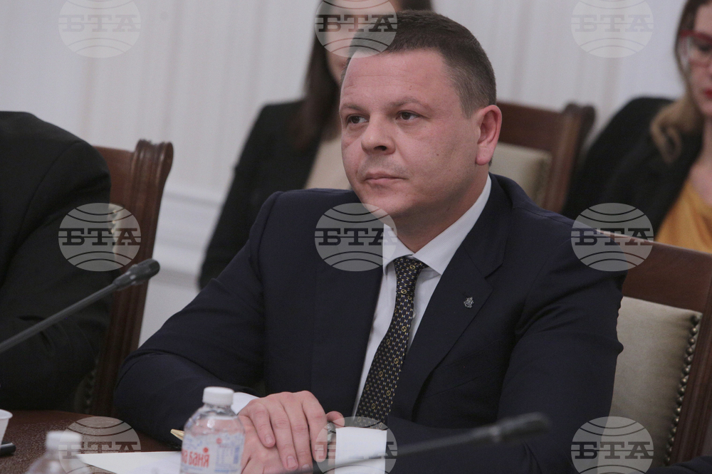 Парламент - Комисия по транспорт и съобщения