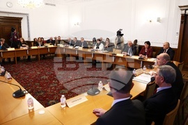 Парламент - Комисия по външна политика