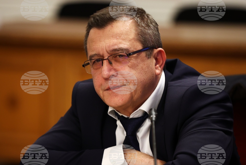 Парламент - Комисия по образованието и науката