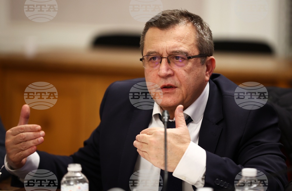 Парламент - Комисия по образованието и науката