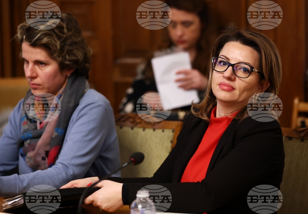 Парламент - Комисия по въпросите на децата, младежта и спорта