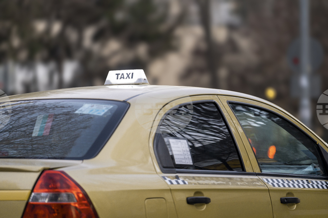 Нови цени на таксиметровите услуги в Ямбол от 2026 г. определи Общинският съвет
