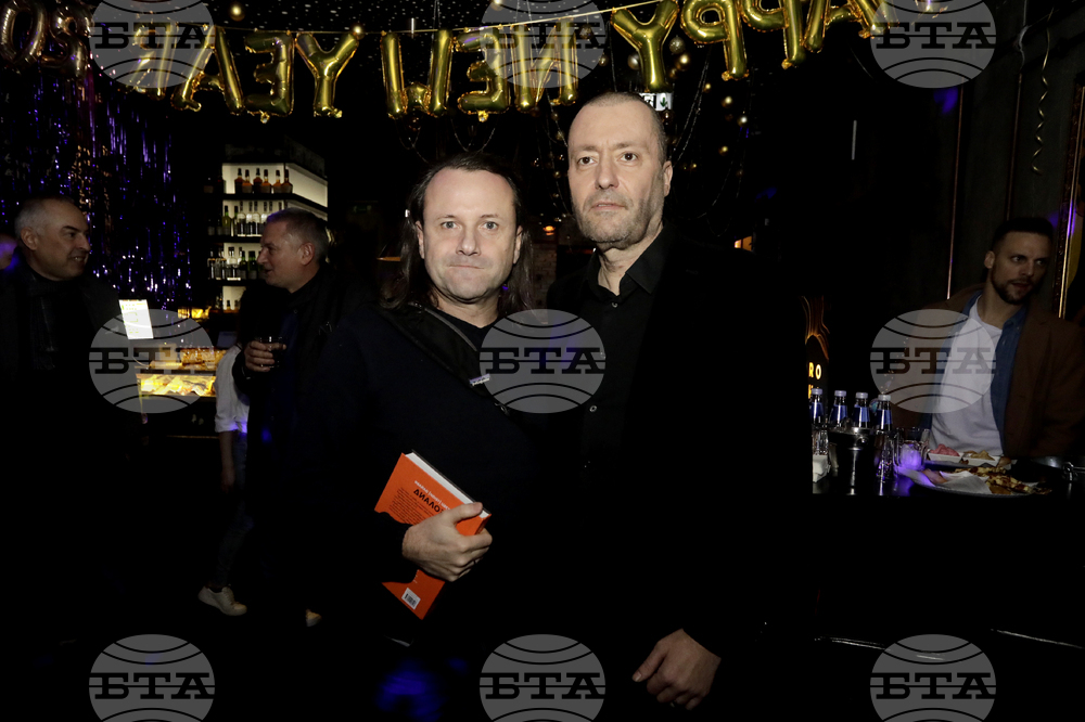 Ивайло Цветков - книга „Диалози“