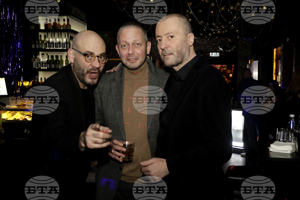 Ивайло Цветков - книга „Диалози“