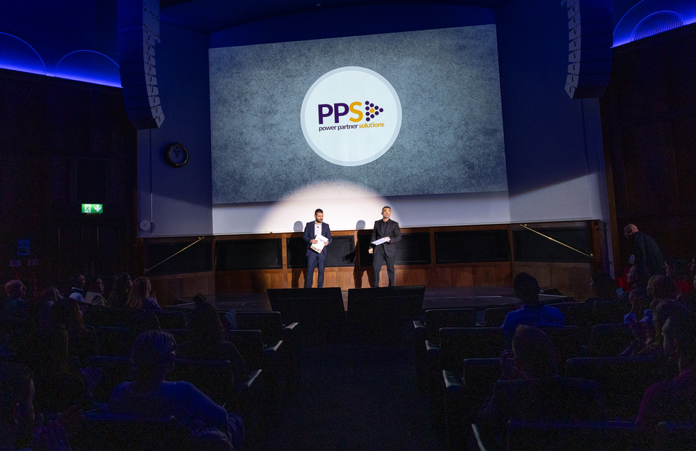 Великобритания - "Кариера и живот в България" - форум