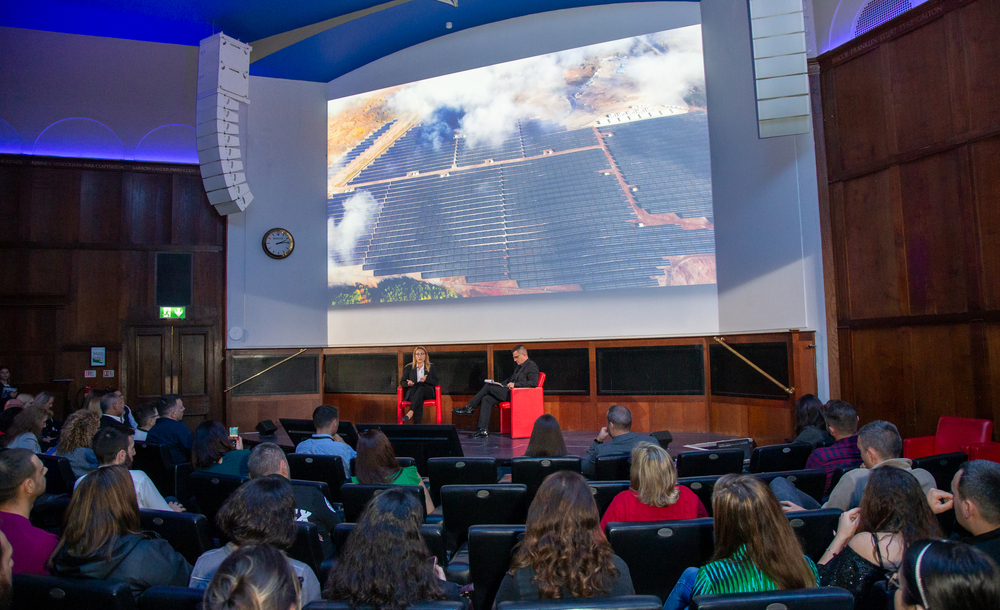 Великобритания - "Кариера и живот в България" - форум