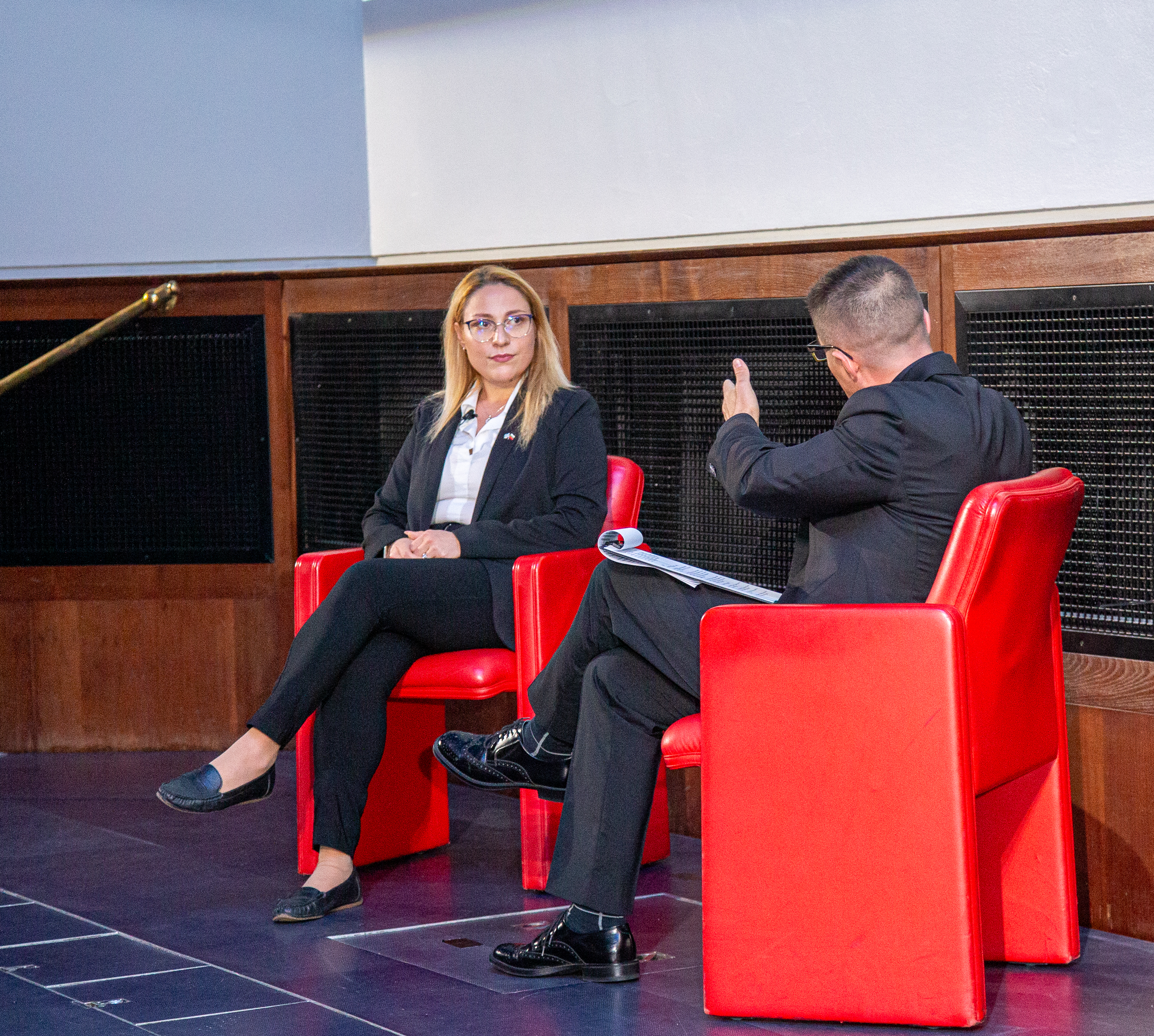 Великобритания - "Кариера и живот в България" - форум