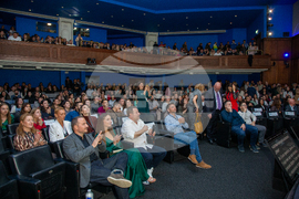 Великобритания - "Кариера и живот в България" - форум