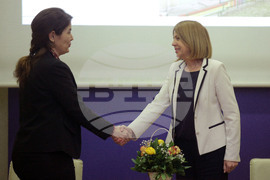 Министерство на енергетиката- договори - подписване