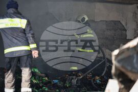 Карнобат - склад - пожар