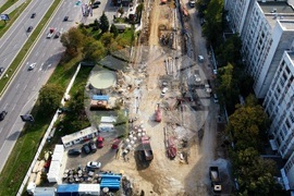 Строителство на метрото - тунелопробивна машина - изглед