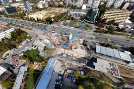 Строителство на метрото - тунелопробивна машина - изглед