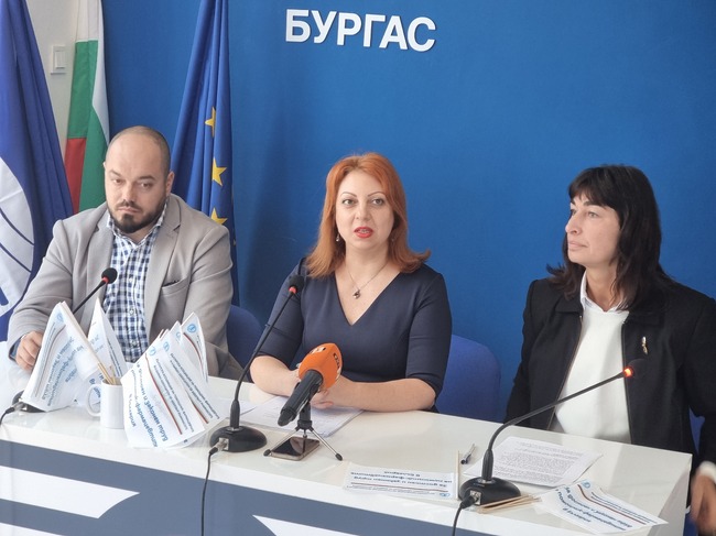 В Националния пресклуб на БТА в Бургас се проведе пресконференция на Българската асоциация на помощник фармацевтите