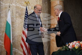 Софийски университет - Бил Нелсън - лекция