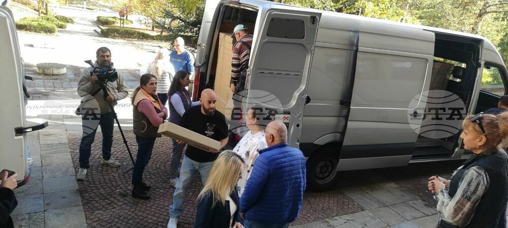 В Областната администрация в Смолян пристигнаха бюлетините за вота на 27 октомври