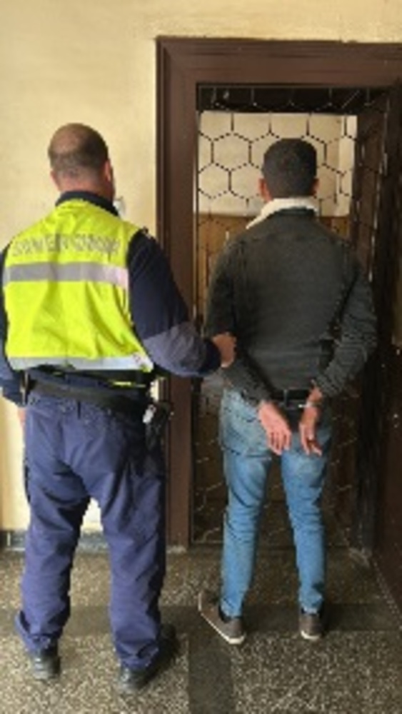 Задържани са 11 души към 16:00 часа при специализирана полицейска операция в София област