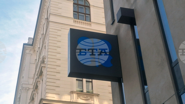 Цената на петрола на ОПЕК спадна под 118 долара за барел