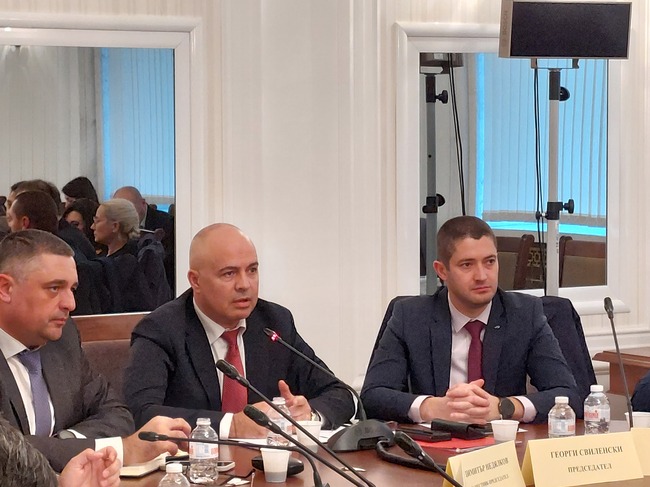 Георги Свиленски: Дългосрочна стратегия, която да се следва от всички правителства, а не работа на парче, е нужна за спасяването на БДЖ