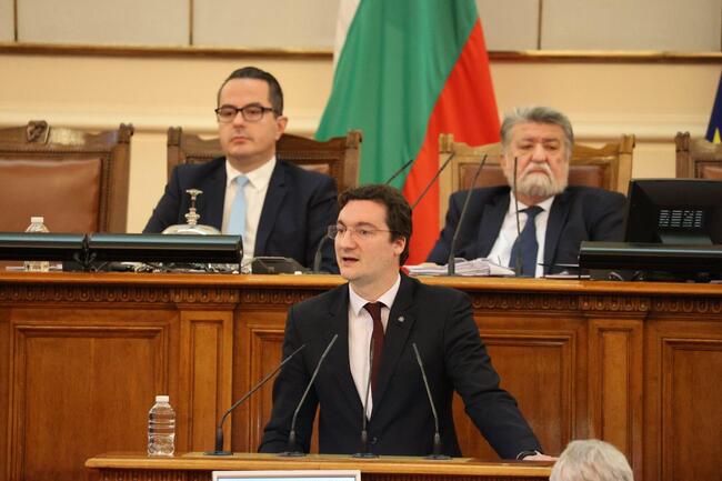 Министър Зарков в НС: Промените в закона за медиацията са в полза на гражданите и ще намалят натовареността на съда