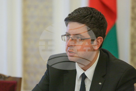 Парламент - Комисия по бюджет и финанси