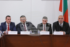 Парламент - Комисия по вътрешна сигурност и обществен ред