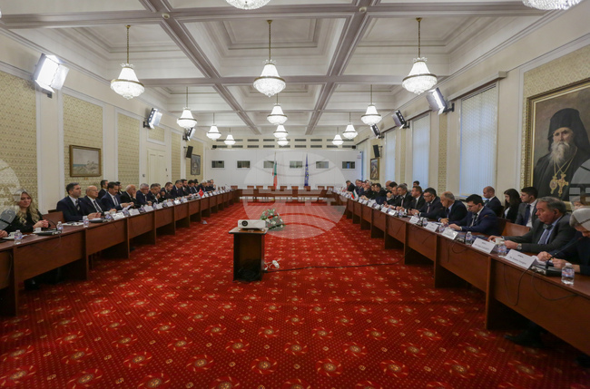 Парламент - Комисия по вътрешна сигурност и обществен ред - Комисия по вътрешни работи на Великото национално събрание на Турция - съвместно заседание