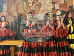 Ученици от гр. Септември поздравиха министъра на културата по случай ромската Нова Година – Василица