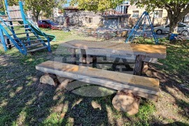 Разград - детската площадка - нови пейки