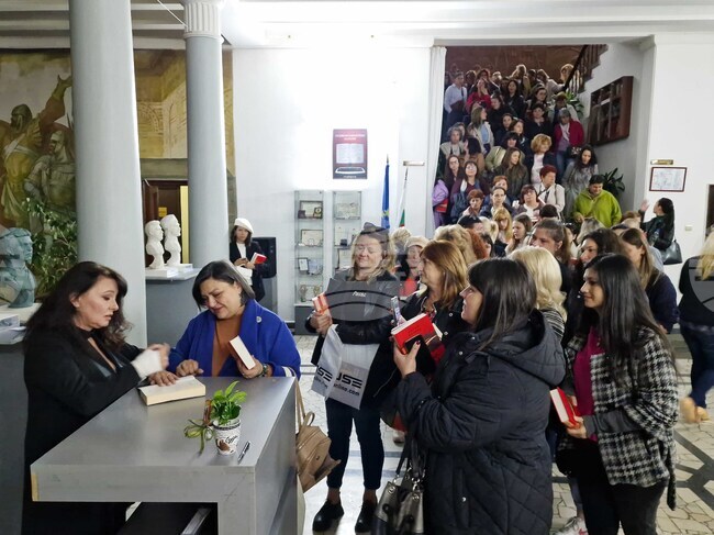 Велико Търново - Мария Лалева - роман - представяне  