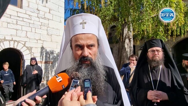 Да пазим вярата, тя ще ни обедини, това ни е завещал свети Евтимий, призова от Бачковския манастир българският патриарх Даниил