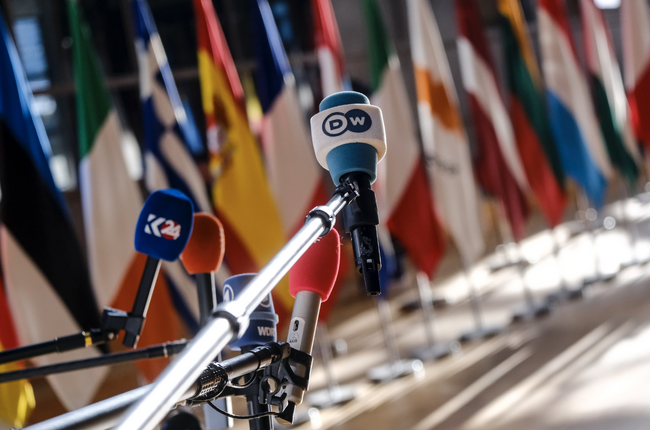 Европейската комисия осигурява средства за независими медии и за медийна грамотност