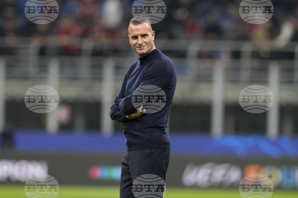 Ники Хейен беше избран за треньор на годината в Белгия, Шарл де Кателаре е определен за номер 1 при футболистите