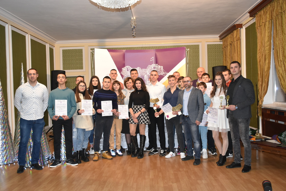 Спортист №1 на Ловеч за 2022 година стана европейският шампион по карате Габриел Стелиянов Петев