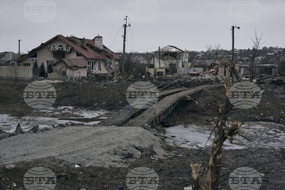 Украйна заяви, че е отблъснала атака в района на Благодатне, а руската групировка "Вагнер" твърди, че е установила контрол над селото